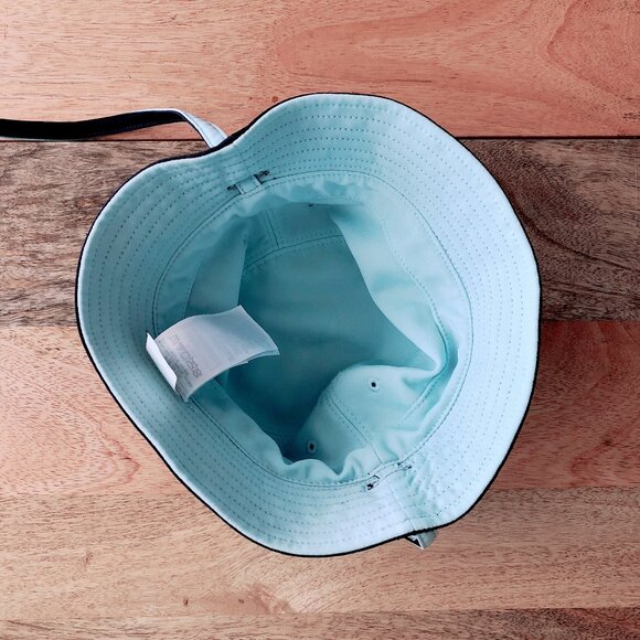 3/$15 GAP reversible swim hat 0-6m blue bucket hat - Picture 5 of 6